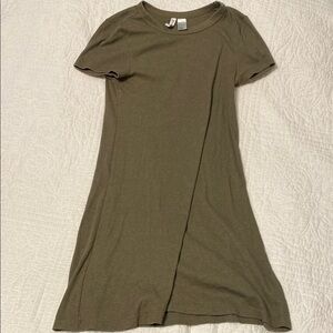 H&M Green Raglan Sleeve Mini Dress